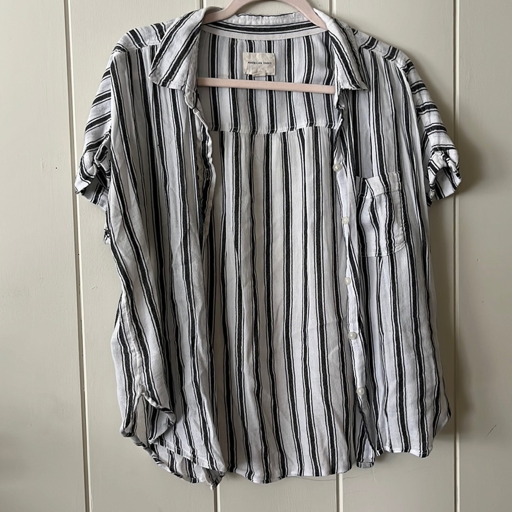 American Eagle White with Navy Blue stripes button up